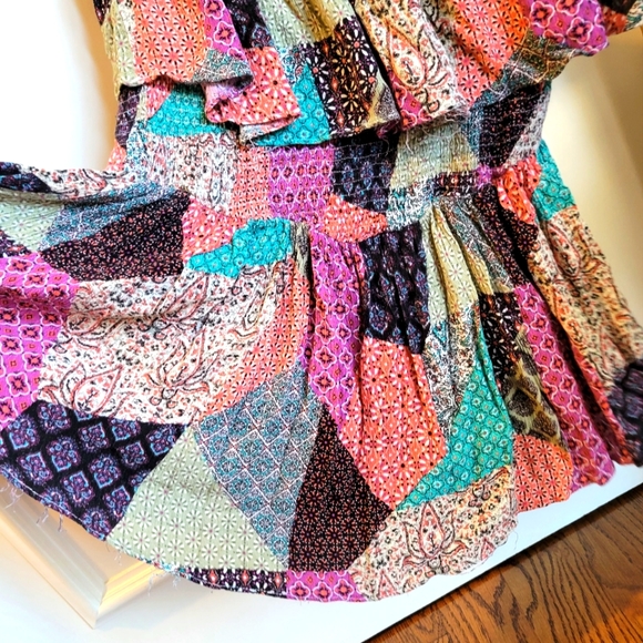 Strapless Flowy Romper - Picture 2 of 4